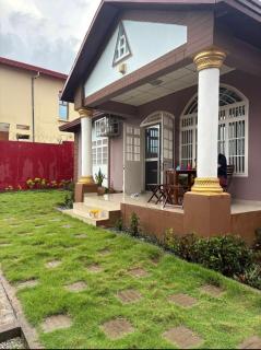 Villa Charlotte - - 9