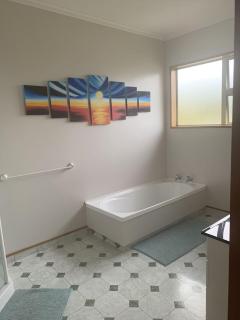 Cheerful country home with 3-bedrooms, 2-bathrooms - Dunedin - 3
