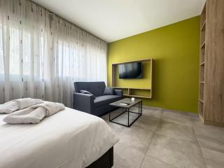 Tandalidou Urban Vibes by Proliving Hospitality - 9