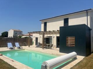 4 bedroom 4 bathroom villa 15 with pool and hot tub - Saint-Augustin - 0