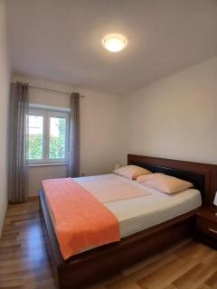 Apartment Luka - 2