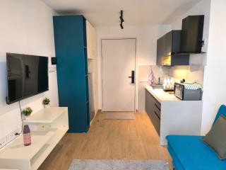 Orraica Stays Neon Hometels - Pune - 6