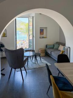 Menton 3 pièces vue mer bord de plage hyper centre - 8