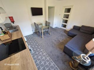 Midgard, Flat 2, 12 Terrace Road - Very Central Buxton - 7