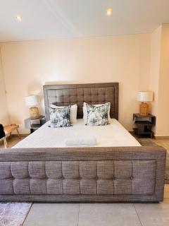 The Exec Home Self Catering Villa - Gaborone - 4