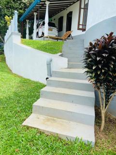Nimneth Villa - - 3