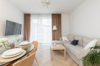 Gdynia Nasypowa Apartments with Parking by Noclegi Renters - 7