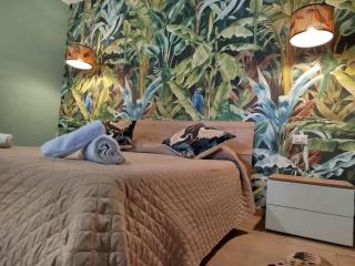 Avusa Home - 3