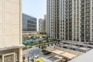 Radiant 2BR APT near Dubai Hills Park & Golf Club - 1