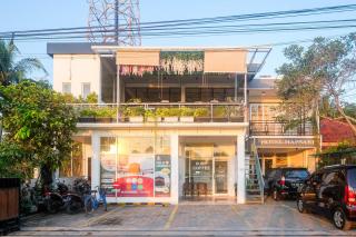 Urbanview Hotel Syariah Hapsari YIA - Yogyakarta - 2