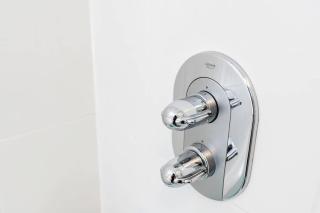 2 Bedroom Apartment with 4 Single Beds and Gated Parking, Sheffield - Sheffield - 1