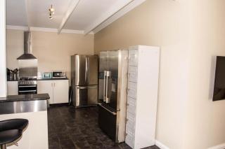 Happy Haven Lodge II Private Double Room for Couple, Cozy Shared Apartment for Female only - Kings Park - 9