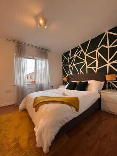 Stylish 4bd Townhouse - City Centre - O2 Apollo - Manchester - 0