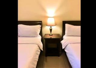 Need Place To Stay Wake Up to Breathtaking Taal Views from Your Window I Tagaytay Getaway - 7