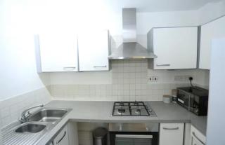 Luxe London Apartment with Amazing Views - Longdown - 3