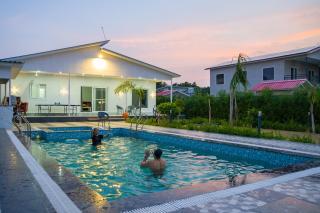 Vashisht Villa Pet-friendly 3-BHK Farmhouse With Private Pool, Garden & Bar - Noida - 0