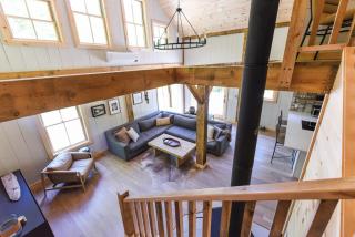Lux Chalet 4 Bd Fireplace HotTub AC Pet Friendly - 1