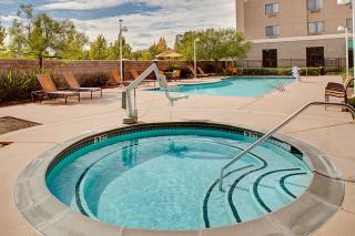 Courtyard by Marriott Sacramento Midtown - Sacramento - 9