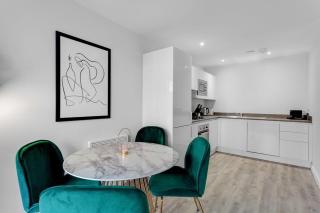 Spacious 2 Bed Flat In Birmingham With Parking - Birmingham - 9