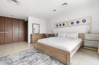 3BR plus Maid Executive Tower L, City View - 9