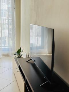 The Cozy Balcony Family Apartment - Tirana - 2
