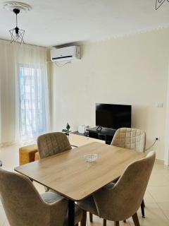 The Cozy Balcony Family Apartment - Tirana - 5