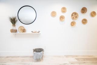 Cozy Mountain View Suite with Parking and Floor Heating for 4 - Burnaby - 1