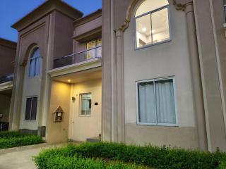 Cozy 1BHK Retreat With Kitchen & Living Room - 0