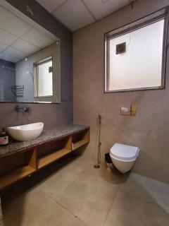Cozy 1BHK Retreat With Kitchen & Living Room - 8