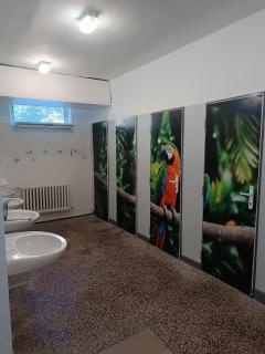 Chatky na Borovej Sihoti - spoločné wc a sprchy - Podtureň - 3
