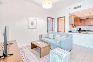 PVH - Exquisite 1BR near Golf Club - Diamond Tower - 4