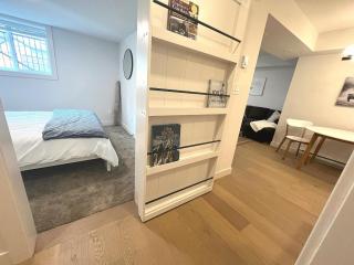 Cedar & Sage Suite - Kitchen & Comfort - 1