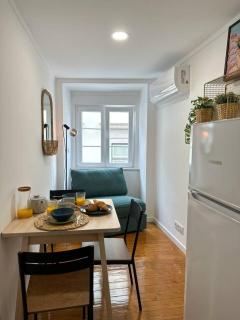 Chiado Central Comfort and Practicality on the 3rd Floor - 6