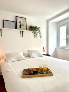 Chiado Central Comfort and Practicality on the 3rd Floor - 3