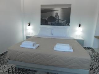 Fira Village Rooms - Fira - 4