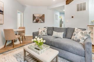 Walk to Slopes Wintergreen Resort Condo with Pool - 8