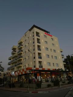 Milenium Hotel - Shëngjin - 8