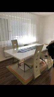 Royale Business Suite with 4 Bedrooms & Parkplatz & Balkon, All Beds in large Size 120cm Netflix Premium, zentral zu Audi und Schwarz Gruppe - 8