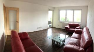 Royale Business Suite with 4 Bedrooms & Parkplatz & Balkon, All Beds in large Size 120cm Netflix Premium, zentral zu Audi und Schwarz Gruppe - 4