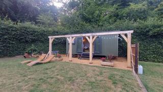 Shepherd's Huts -at- Chawton Park Bungalow - Alton - 1
