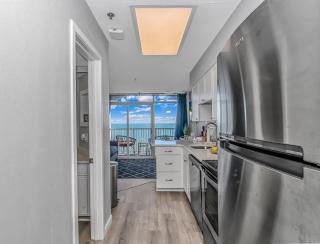 Tranquil 1 Bedroom Oceanfront Condo! Sea Watch 1114 - Myrtle Beach - 1