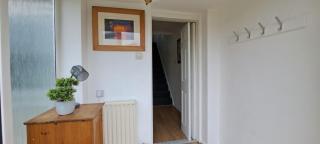 Generous 3 bed in the heart of the village - 9