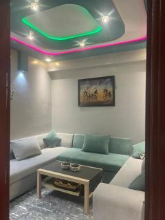 Well equipped luxurious apartment - 9
