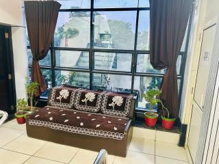 Hotel Season - 1