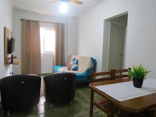 Pé na areia - 1dorm- 5 Hospedes -Garagem - wi fi - próximo a quiosques 7 Bairro Aviação - Praia Grande - 8