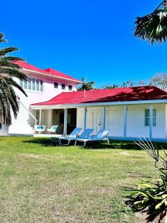 The Unique Beachfront Lighthouse - Cotton Ground - 5