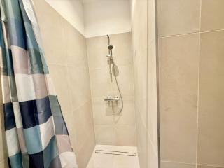 Spacious Renovated Apartment in Central Vienna - 5