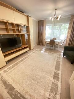 2 комнатная квартира мкр Самал - 1