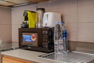 Al Mamsha Luxury Apartment With Balcony - Sharjah - 3