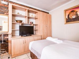 Travellers Nest Guest house - Centurion - 4